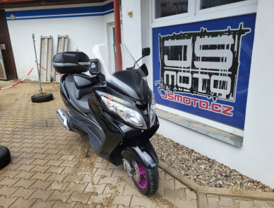 Suzuki Burgman 400-nový model