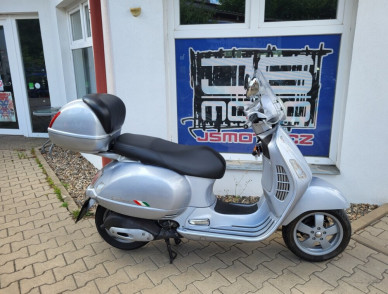 Vespa GT 200